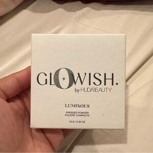 Glowish hudabeauty pressed power - light